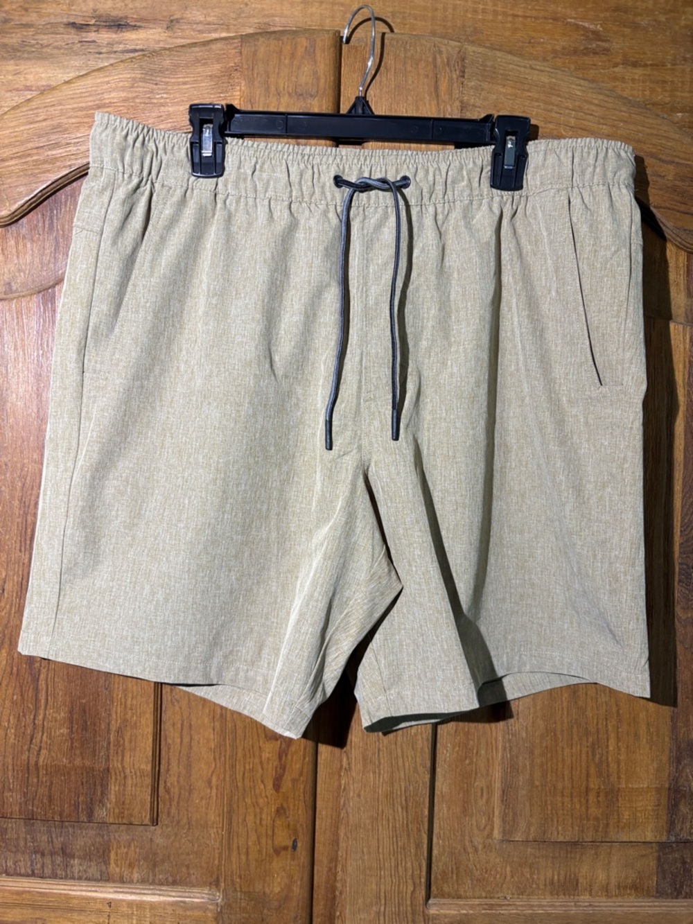 Eddie Bauer Men's Tan Drawstring Athletic Shorts